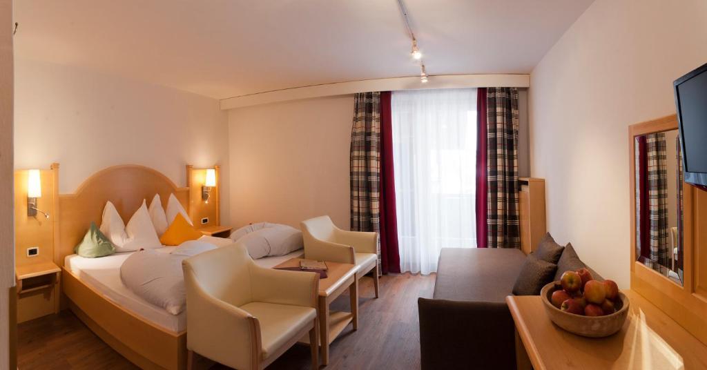 Geniesserhotel Messnerwirt Olang Bagian luar foto