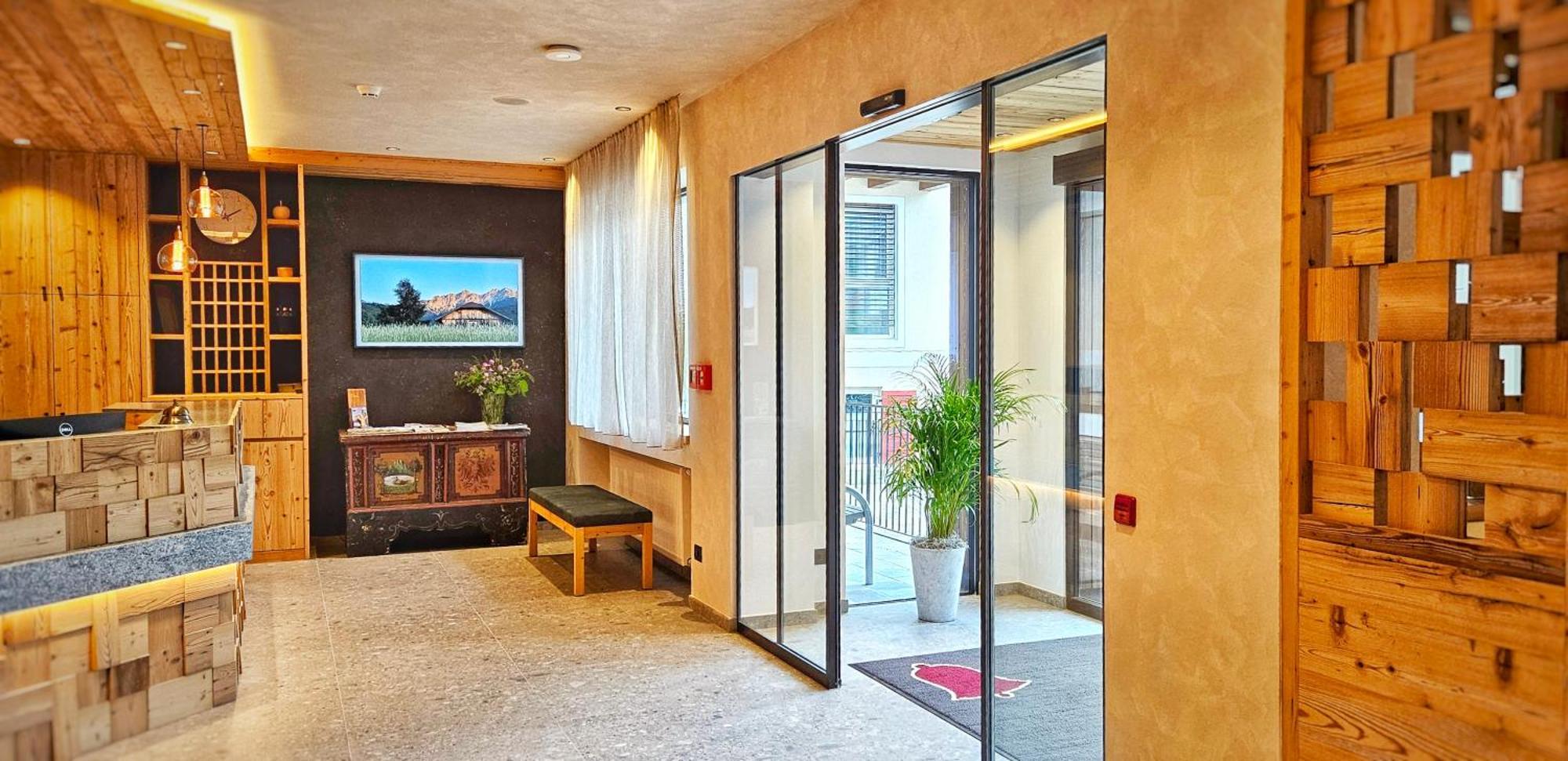 Geniesserhotel Messnerwirt Olang Bagian luar foto