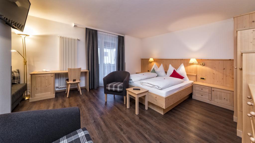 Geniesserhotel Messnerwirt Olang Bagian luar foto
